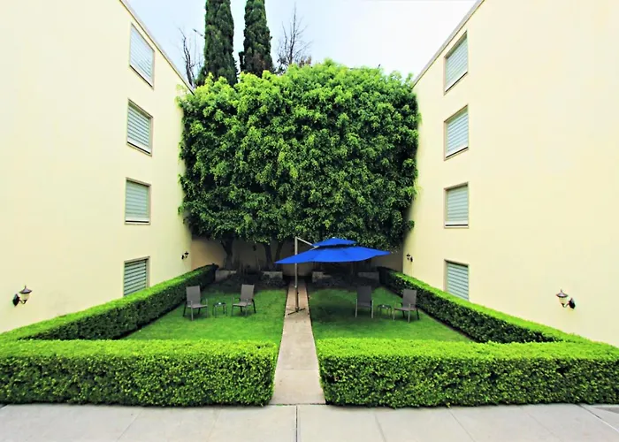 Obelisk Hotel
