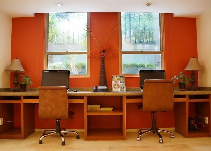 Obelisk Hotel 4*